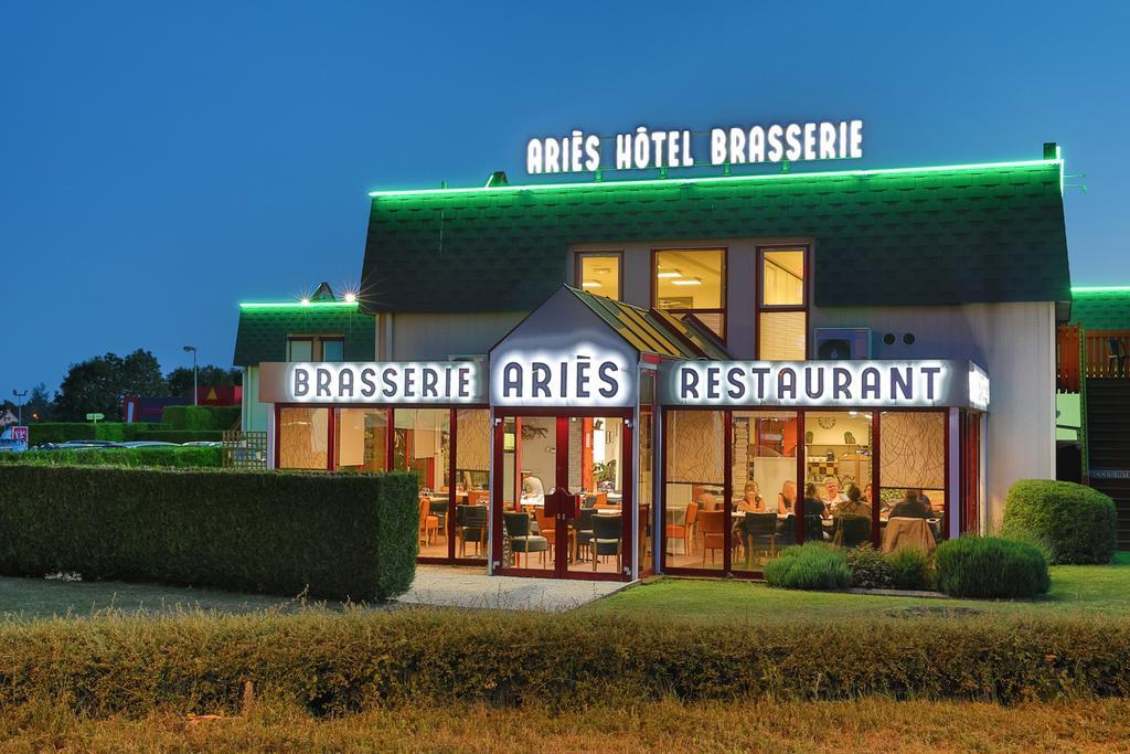 Brit Hotel Aries, Argentan Ngoại thất bức ảnh